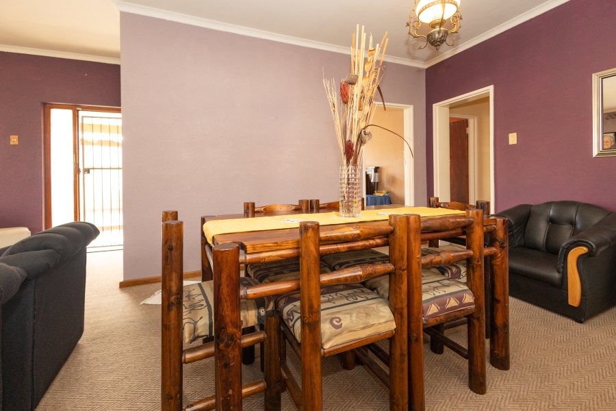 5 Bedroom Property for Sale in Churchill Estate Western Cape